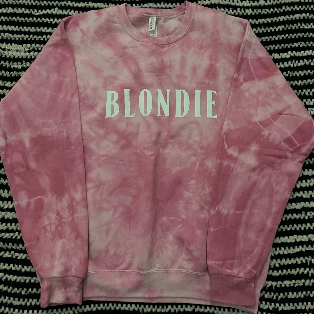 crewneck